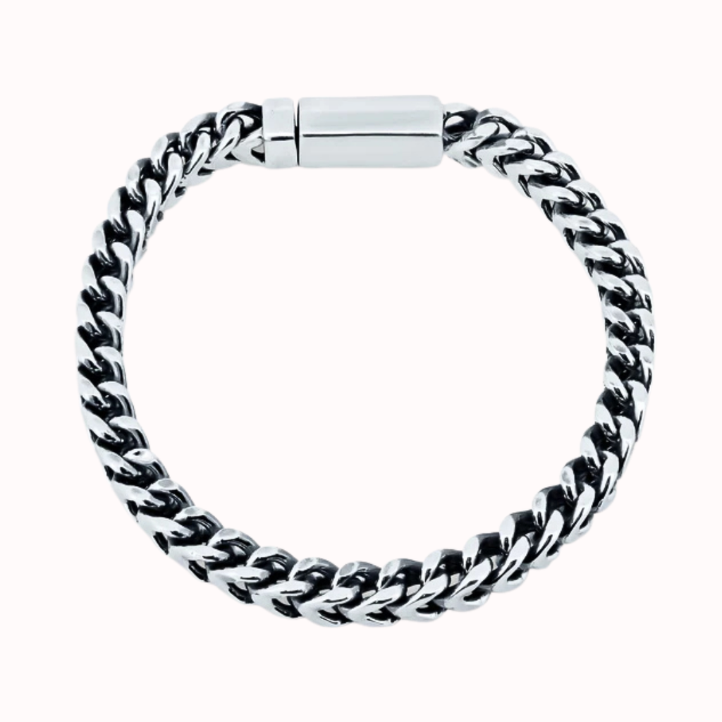 Sleek & Bold: 925 Sterling Gunmetal Plated 9mm Curb Bracelet